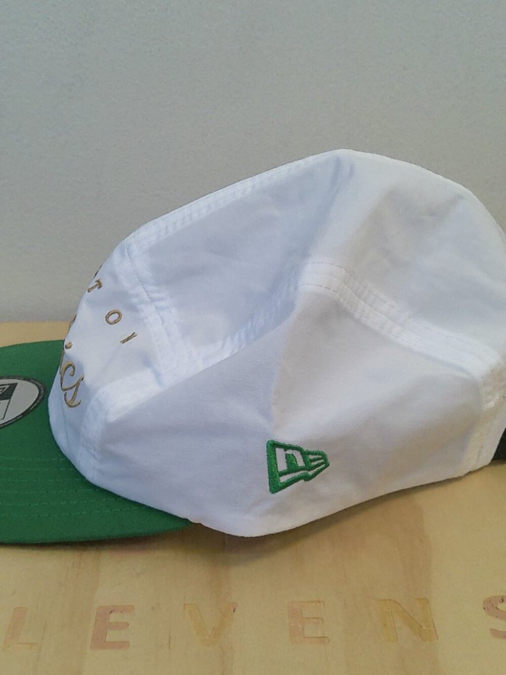 Boston Celtics Hat New Era 5 Panel Script Logo Strapback White Green NBA Cap - Picture 2 of 8